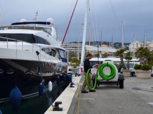 MARPOL compliant marina pump out