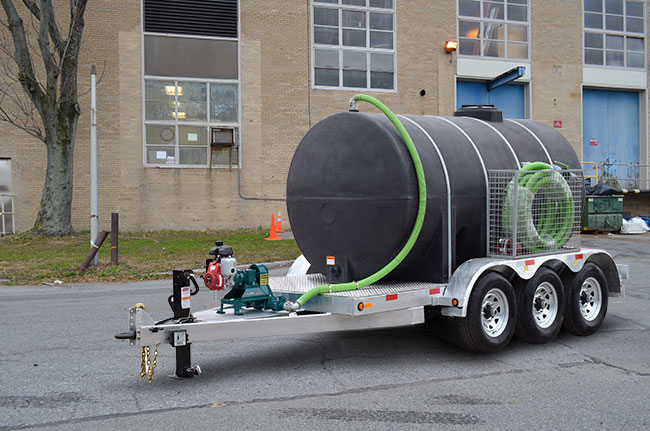 Government honey wagon pump truck