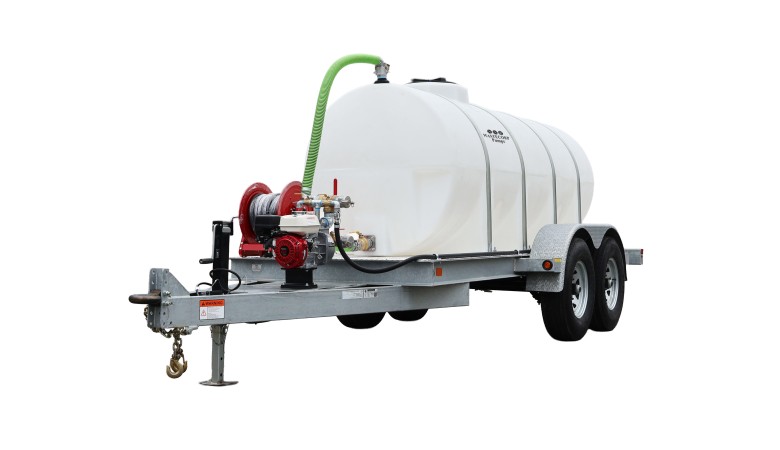 1025 Gallon Water Trailer 